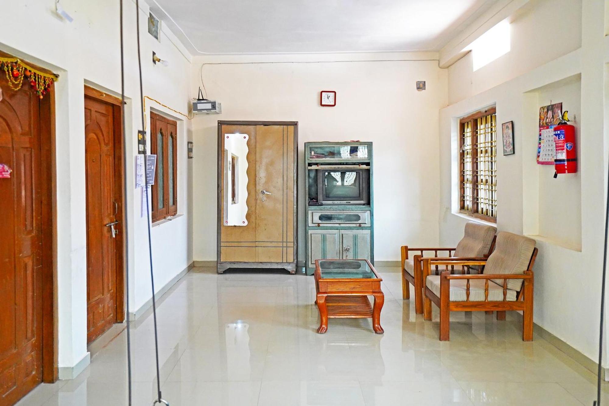 Oyo Home Unity Home Stay Rajpipla Exterior photo